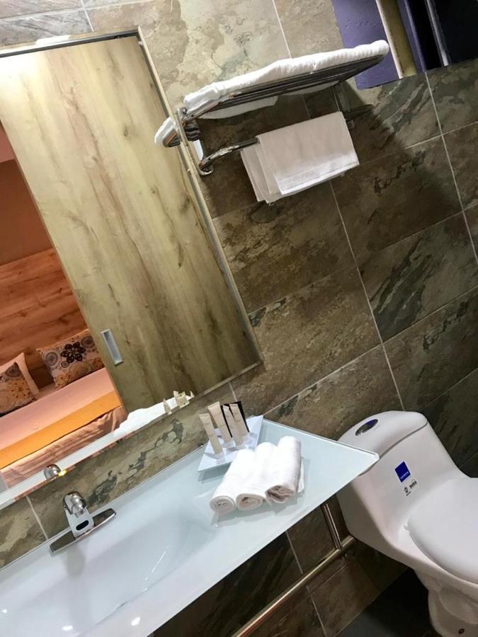 מדיין Hotel Casa Mayor La 70 מראה חיצוני תמונה